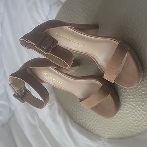 Shoe Republic LA, 6.5, Tan, 5" heels
